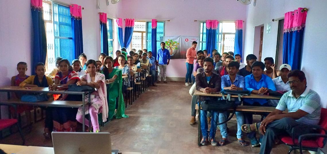 Organised District Level Financial Training to NSS Volunteers at L.N.D College, Motihari on 14.9.2018